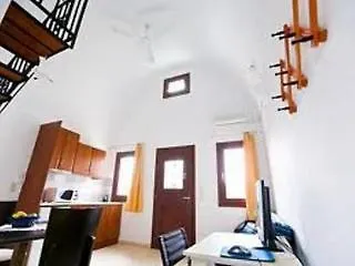 The Birds Apartment